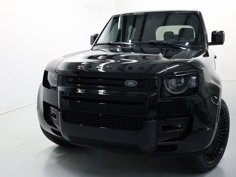 Used 2023 Land Rover Defender 110 SE image 53