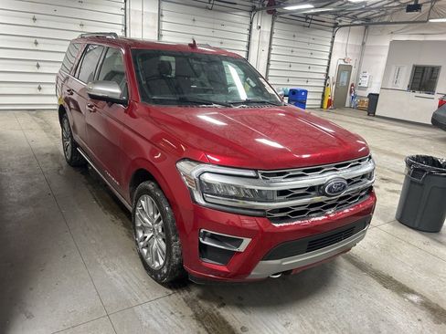 Used 2022 Ford Expedition Platinum image 8