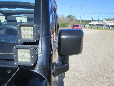 Used 2011 Jeep Wrangler Unlimited Sahara w/ Trailer Tow Group image 29