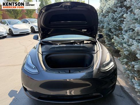 Used 2024 Tesla Model Y Performance AWD/4WD image 32