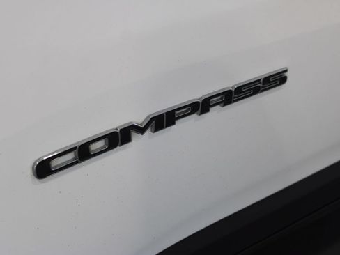 Used 2017 Jeep Compass Sport w/ Cold Weather Group AWD/4WD image 36