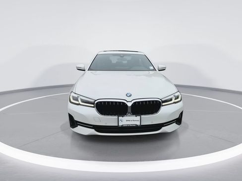 Used 2023 BMW 530i xDrive w/ Convenience Package AWD/4WD image 3