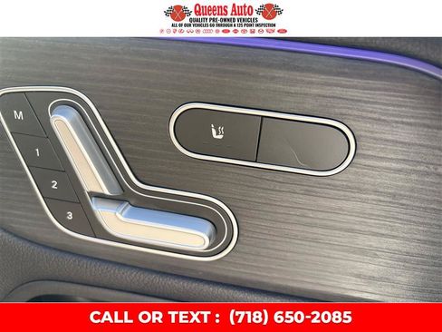 Used 2021 Mercedes-Benz GLB 250 4MATIC w/ Premium Package image 24