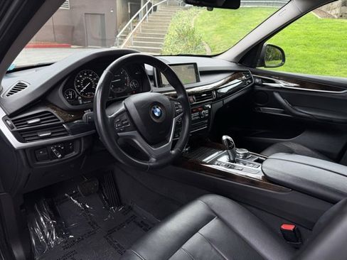 Used 2015 BMW X5 xDrive35d image 9