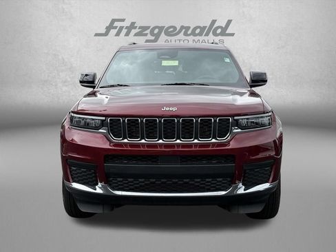 Used 2025 Jeep Grand Cherokee L Laredo w/ Luxury Tech Group I AWD/4WD image 3