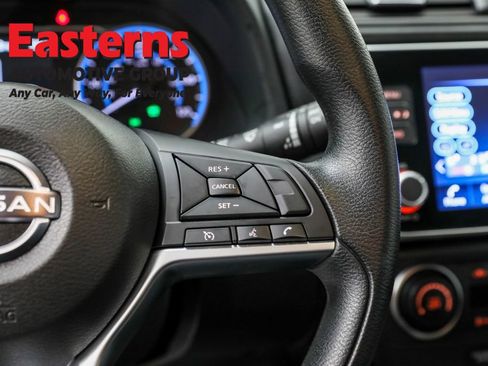 Used 2023 Nissan Leaf S image 15