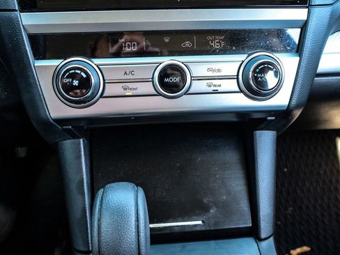 Used 2019 Subaru Outback 2.5i image 29