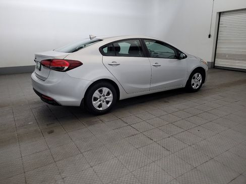 Used 2017 Kia Forte LX FWD image 10