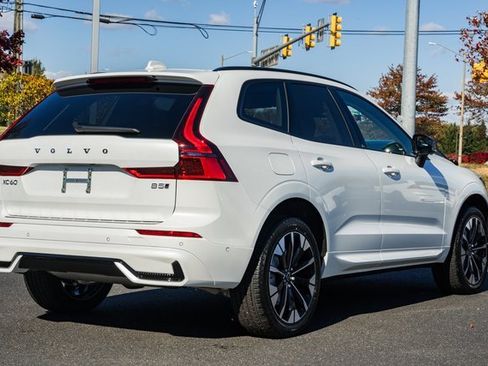 New 2026 Volvo XC60 B5 Ultra w/ Protection Package Premier image 4