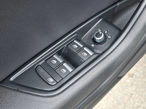 Used 2017 Audi A4 2.0T Premium w/ Convenience Package FWD image 23