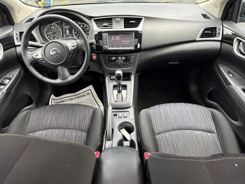 Used 2019 Nissan Sentra SV w/ Special Edition Package FWD image 17