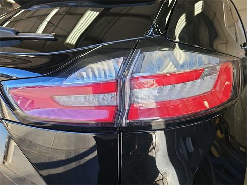 Used 2023 Ford Edge SEL image 33