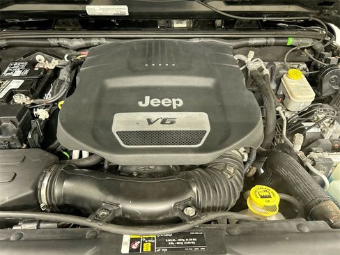 Certified 2017 Jeep Wrangler Unlimited Sport w/ Quick Order Package 23S image 22