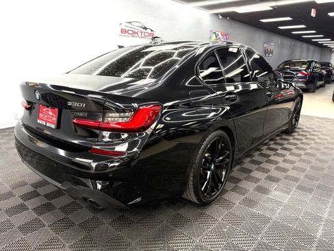 Used 2020 BMW 330i Sedan w/ M Sport Package RWD image 14