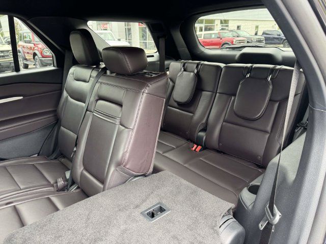 Used 2026 Ford Explorer Platinum AWD/4WD image 13