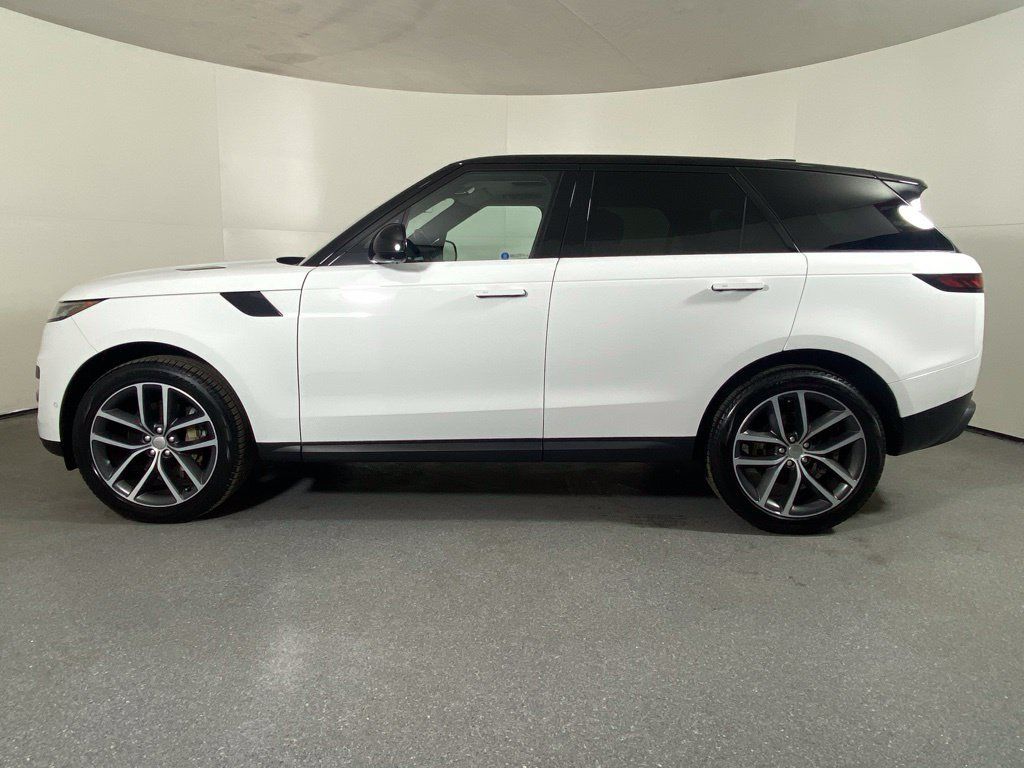 Used 2023 Land Rover Range Rover Sport SE AWD/4WD image 8