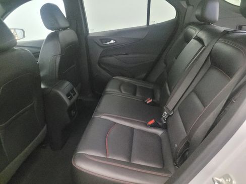Used 2022 Chevrolet Equinox RS w/ RS Leather Package FWD image 18