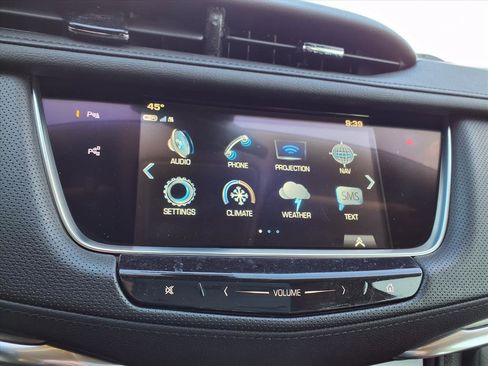 Used 2019 Cadillac XT5 Premium Luxury w/ Driver Assist Package image 4