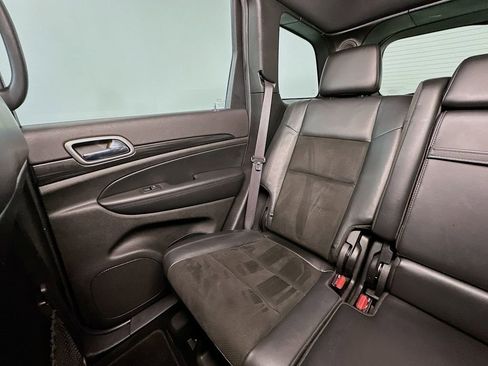 Used 2019 Jeep Grand Cherokee Altitude RWD image 12