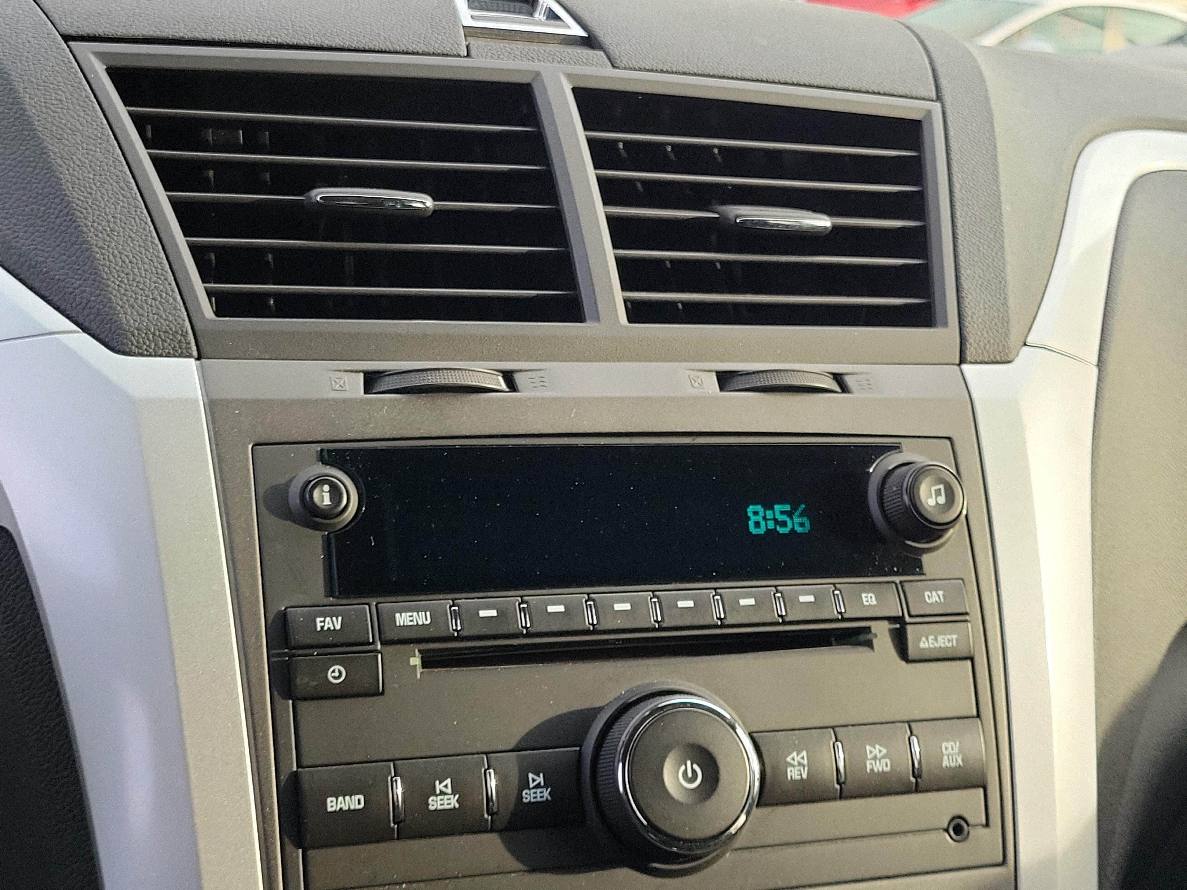 Used 2010 Chevrolet Traverse LT w/ LT Special Edition Package FWD image 26