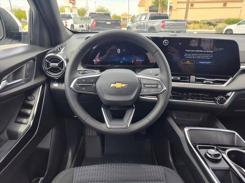 New 2026 Chevrolet Equinox LT w/ Safety and Technology Package FWD image 7
