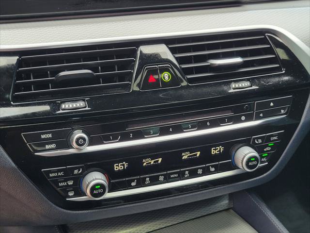 Used 2019 BMW 530i xDrive w/ M Sport Package AWD/4WD image 31