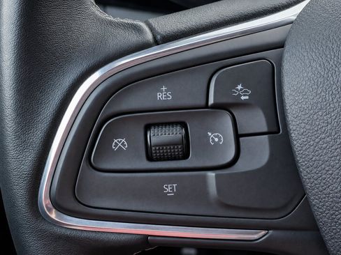 Used 2023 Buick Encore GX Select FWD image 23