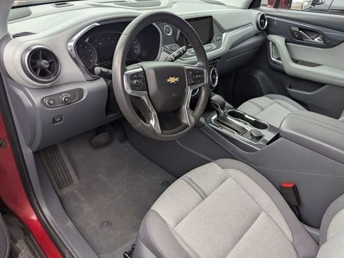 Used 2021 Chevrolet Blazer LT AWD/4WD image 11