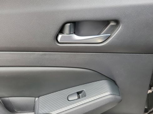 Used 2019 Nissan Altima 2.0 Edition One FWD image 25