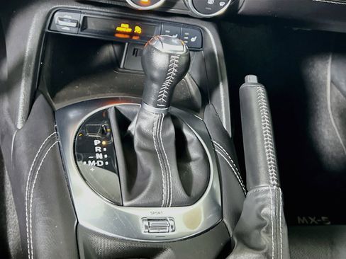 Used 2025 MAZDA MX-5 Miata RF Grand Touring RWD image 24
