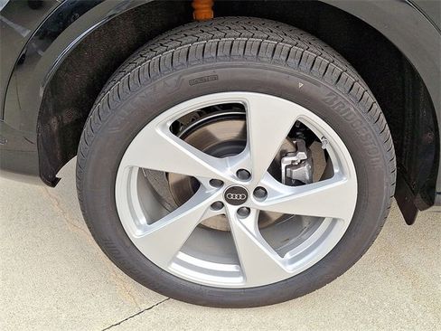 New 2025 Audi Q5 Premium Plus image 5