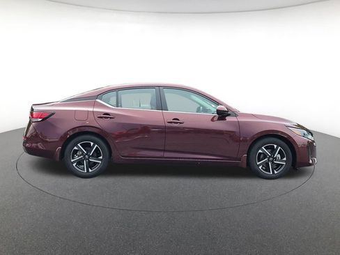 Used 2025 Nissan Sentra SV w/ All-Weather Package FWD image 4