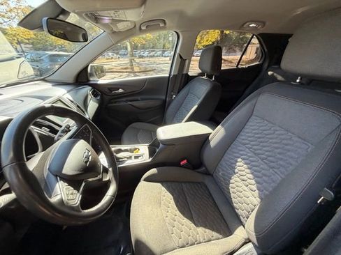 Used 2018 Chevrolet Equinox LT image 13