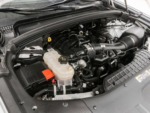 Used 2023 Jeep Grand Cherokee Altitude image 4