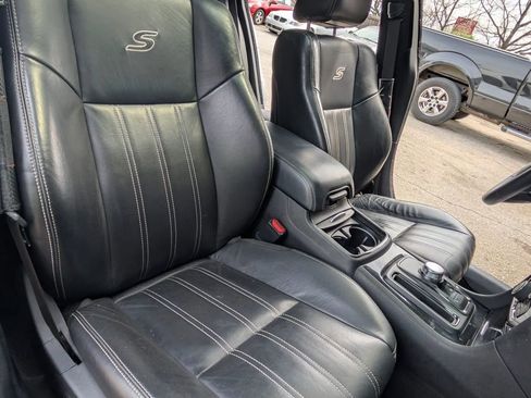 Used 2023 Chrysler 300 S RWD image 17
