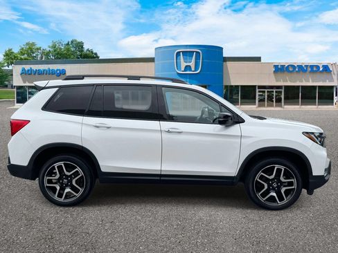 Certified 2023 Honda Passport Elite image 3