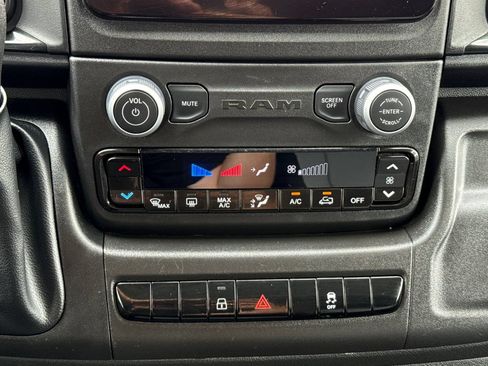 Used 2026 RAM ProMaster 2500 w/ Convenience Group FWD image 26