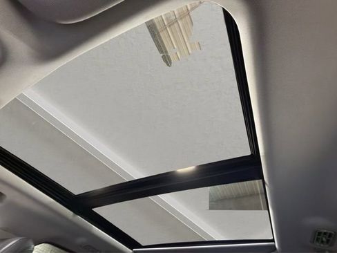 Used 2025 Ford Expedition Max Active image 3