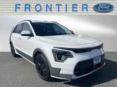 Used 2024 Kia Niro Wave w/ Wave Preserve Package