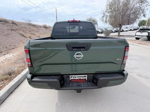 Certified 2024 Nissan Frontier SL w/ Technology Package RWD image 7