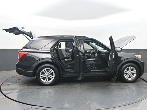 Used 2020 Ford Explorer XLT w/ Class III Trailer Tow Package image 49