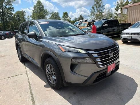 Used 2024 Nissan Rogue S AWD/4WD image 1
