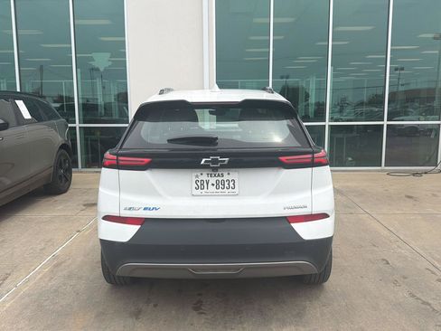 Used 2022 Chevrolet Bolt EUV Premier w/ Launch Edition FWD image 5