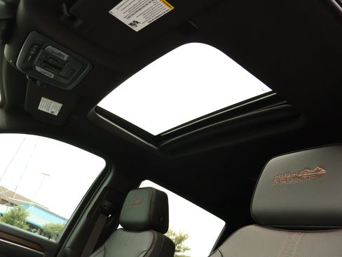 New 2026 Chevrolet Silverado 3500 High Country w/ High Country Premium Package AWD/4WD image 21