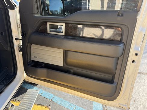 Used 2013 Ford F150 Platinum image 14