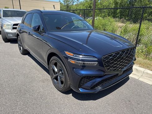 Used 2026 Genesis GV70 2.5T Sport Prestige image 2