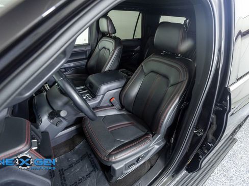 Used 2022 Ford Expedition Max Limited AWD/4WD image 23