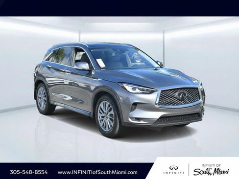 Used 2025 INFINITI QX50 Luxe image 3