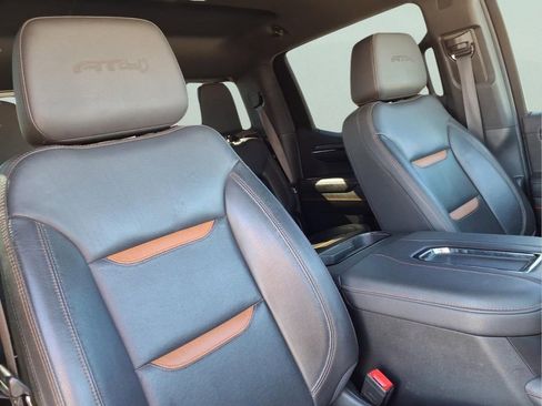 Used 2022 GMC Sierra 1500 AT4 w/ AT4 Preferred Package image 18