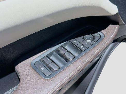 Used 2024 Lexus RX 350 FWD w/ Convenience Package image 24
